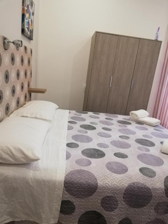 Casa Di Edo Bed and Breakfast Brindisi Buitenkant foto