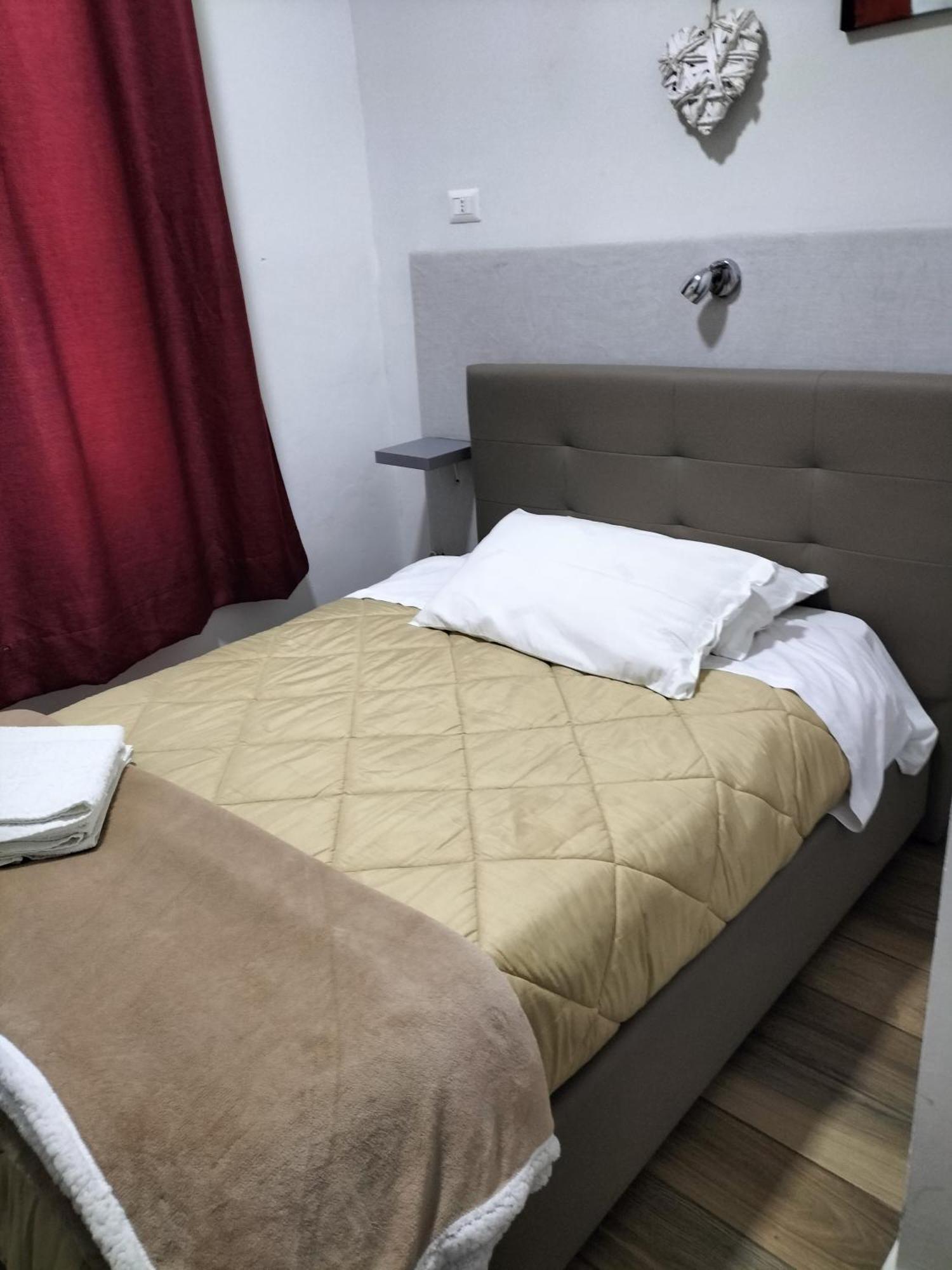 Casa Di Edo Bed and Breakfast Brindisi Buitenkant foto