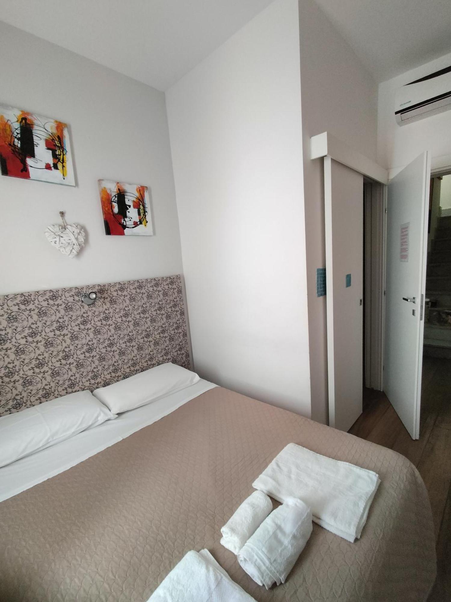 Casa Di Edo Bed and Breakfast Brindisi Buitenkant foto